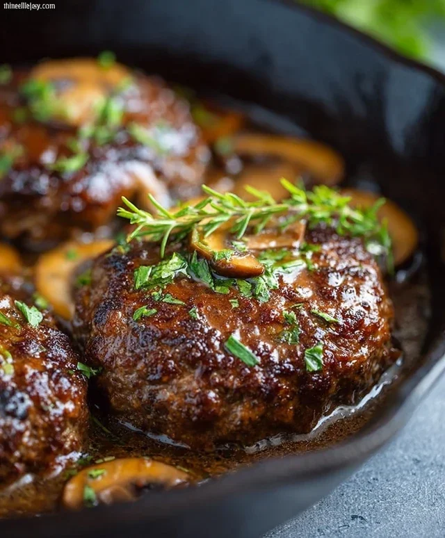 Easy Homemade Salisbury Steak